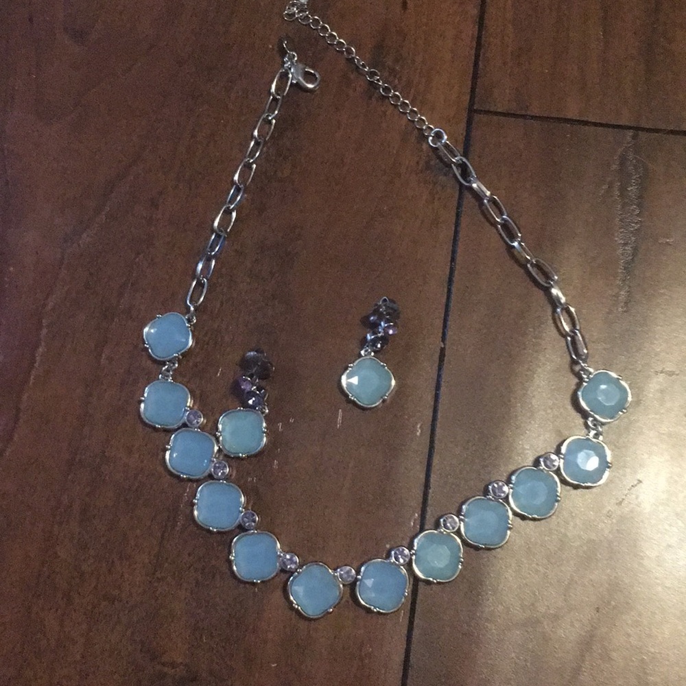 Necklace and earring set